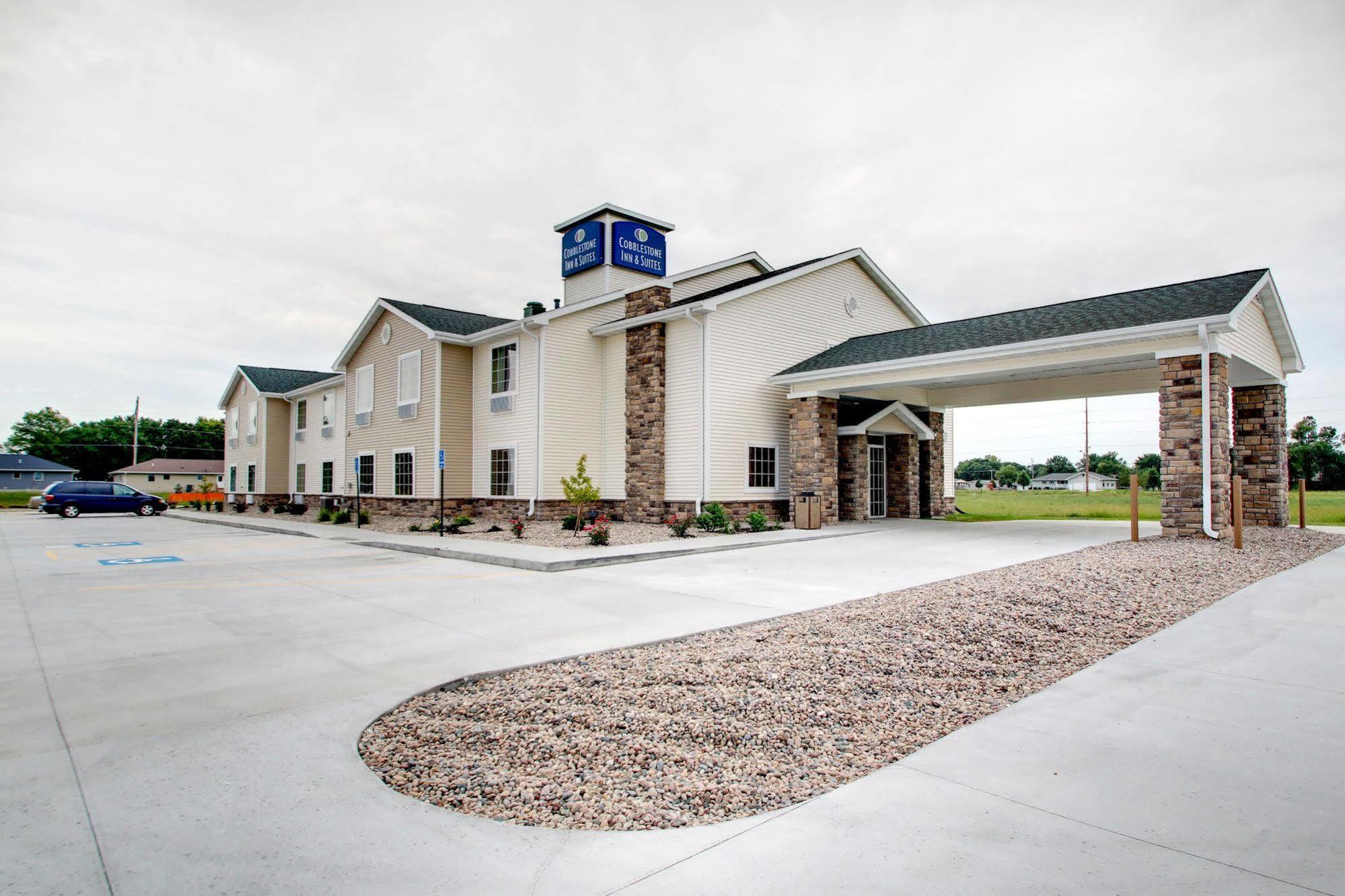 Cobblestone Inn & Suites - Schuyler Екстериор снимка